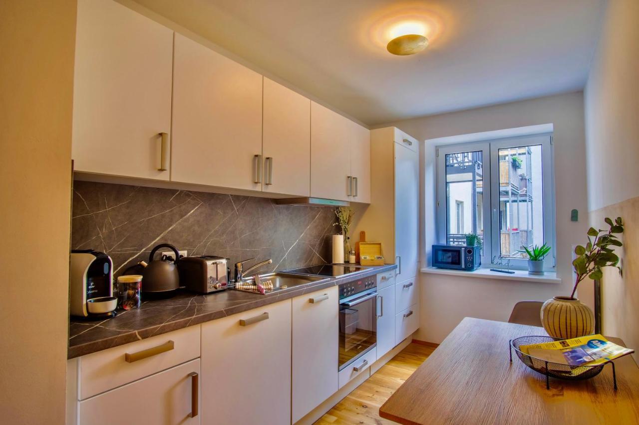 4-Room Luxury Apartment - Close To Central Station, Free Parking, Kitchen Лайпциг Екстериор снимка