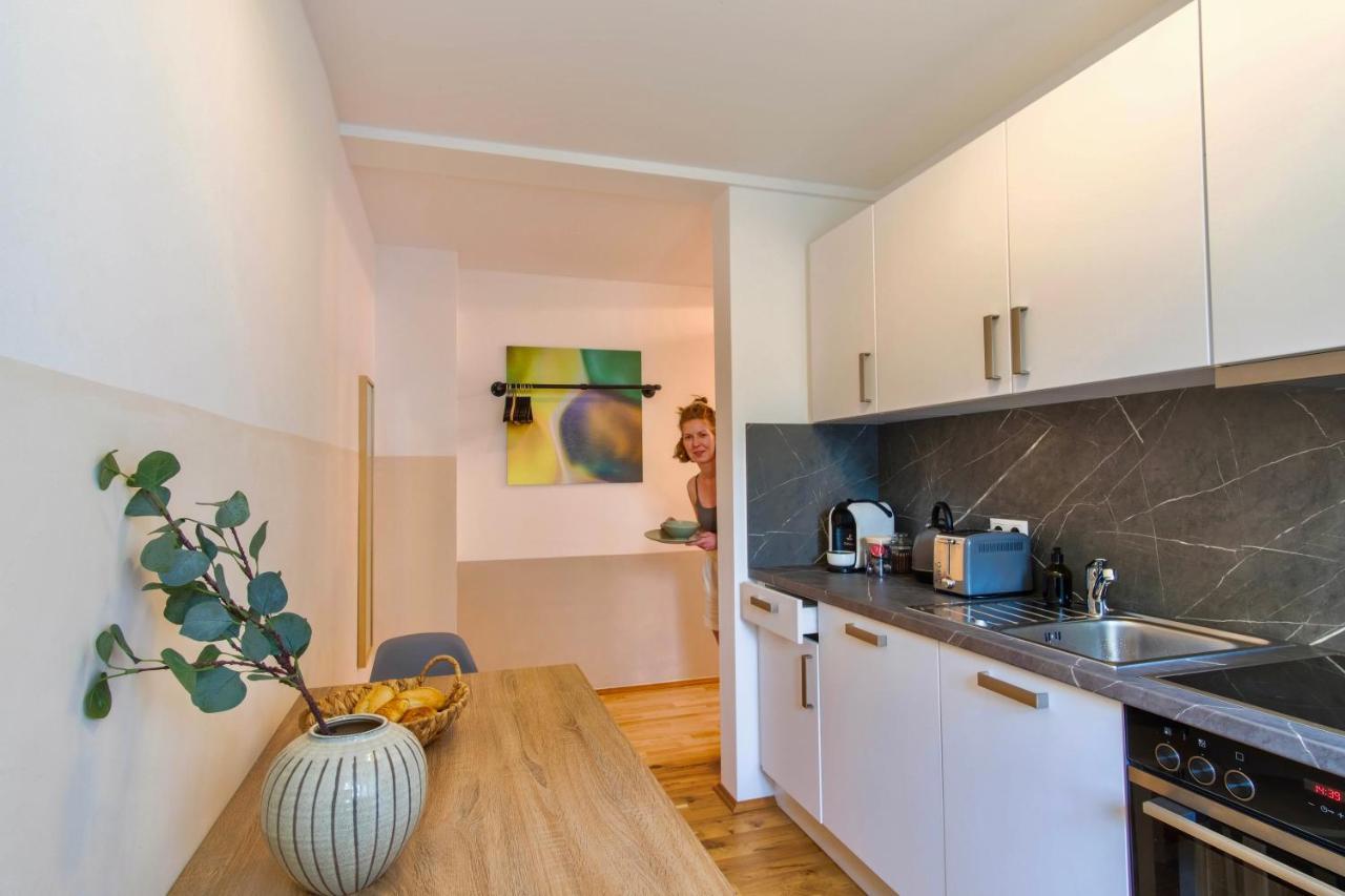 4-Room Luxury Apartment - Close To Central Station, Free Parking, Kitchen Лайпциг Екстериор снимка